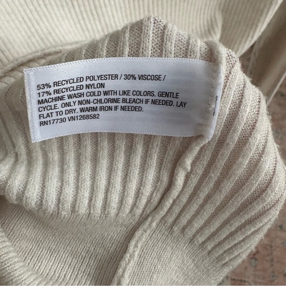 A New Day Button Down Women's Cream Sweater Size Large - Picture 9 of 9